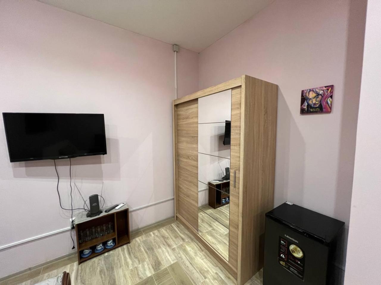 Seven Stars Motel Sumy Bagian luar foto