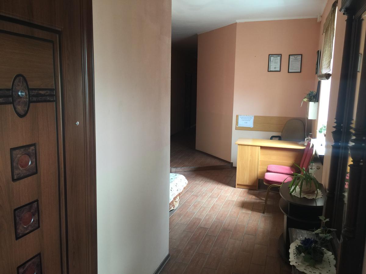 Seven Stars Motel Sumy Bagian luar foto
