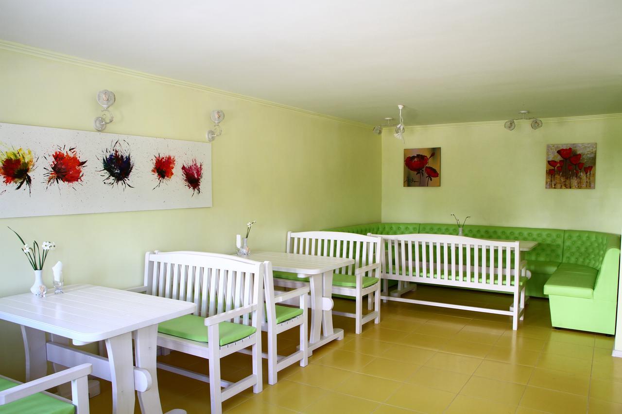 Seven Stars Motel Sumy Bagian luar foto