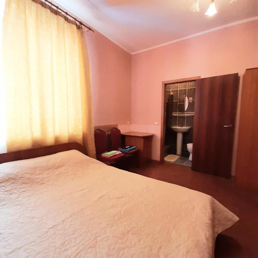 Seven Stars Motel Sumy Bagian luar foto