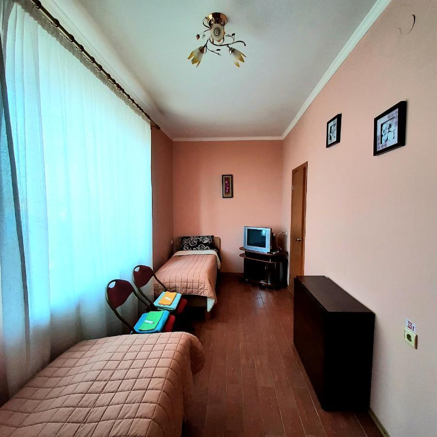 Seven Stars Motel Sumy Bagian luar foto