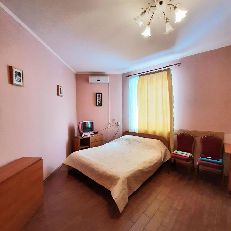 Seven Stars Motel Sumy Bagian luar foto